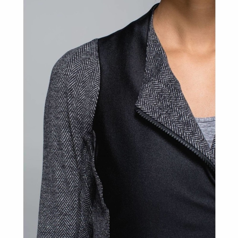 Lululemon Emerge Renewed Asymmetrical-Zip Moto Jacket in Black Herringbone - Picture 6 of 9